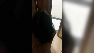 Cứ Thích Mở Cửa Thủ Dâm Rồi Cho Trai Chịch Thể Nhỉ