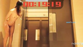 Thử thách 60s cởi chuồng trước cửa lễ tân khách sạn gái hàn quốc