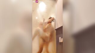 Clip Sex Làm tình với em gái vú to trong phòng tắm mờ ảo