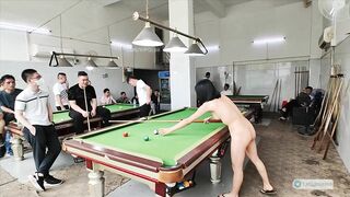 Trường phái public đã suất hiện ngày càng táo bạo công khai giữa ban ngày