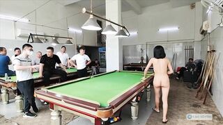 Trường phái public đã suất hiện ngày càng táo bạo công khai giữa ban ngày
