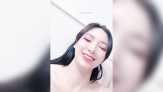 ngọc thảo 2k chơi kèo móc bím bắn nước