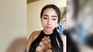 Pretty Vietnamese Girl With Vibrator In Her Pussy 2/4