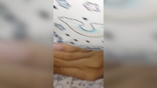 Đang ngủ thì con ghệ nứng chèo lên đập cho sướng tê