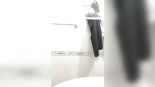 Quay lén Em học sinh lớp 10 đi tắm