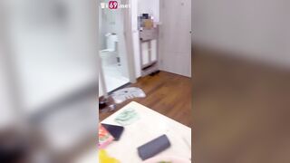 Clip Sex Vợ dâm đang nấu ăn cũng không yên với anh nữa