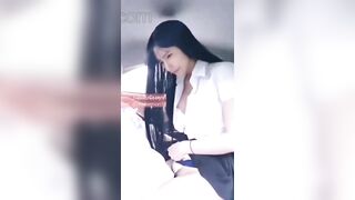 Em sinh viên dâm cưỡi cặc thầy giáo dâm đãng trong ô tô