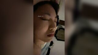 khốn nạn lợi dụng bạn say để địt em nó còn xuất trong bảo sao nhiều mẹ đơn thân