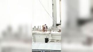 cùng em ny đổi gió lên sân thượng để đụ nhau bị quay lại