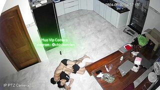 Hack Camera Vợ Chồng Đang Địt Thì Con Gái Ra Gank