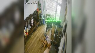 Hack Camera Trưa Rảnh Vợ Dâm Nứng Lồn Chèo Lên Cưỡi Ngựa