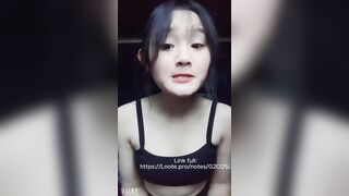 Lén ăn cắp được clip trong máy con bạn cùng lớp