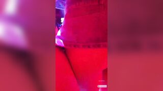 Tét cái mông cực căng của bé nhân viên Karaoke gái ngon như này bảo sao hay chán cơm