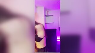 DJ Vy Chila Vòng 1 Phúc Hậu Show Hàng Kiếm Thêm Lúc Ế Khách Đồng Thời Hot Tiktok Việ
