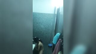 Quay lén bị phát hiện 9
