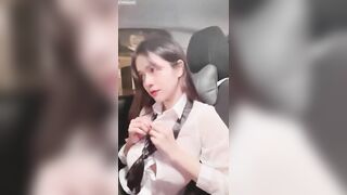 Được chị sếp đèo về nhà, Chị còn Khoe Lồn Bóp Vú thủ dâm Bú Cu trên Oto Ngon vl