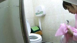 Tuổi học trò ai cũng thích ngắm nhìn cô giáo mình trần truồng phải không