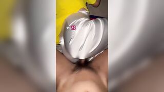 Em mặc áo dài mà anh không cho cởi bắt xé đũng quần ra chịch 3