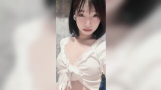 gạ mãi em học sinh lớp 12 quay vú cho xem