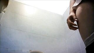 Quay lén WC nữ 16