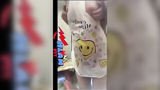 Giúp việc tâm lí ko mặc quần áo chỉ mặc mỗi tạp dề vừa nấu ăn vừa bú cu cho cậu chủ