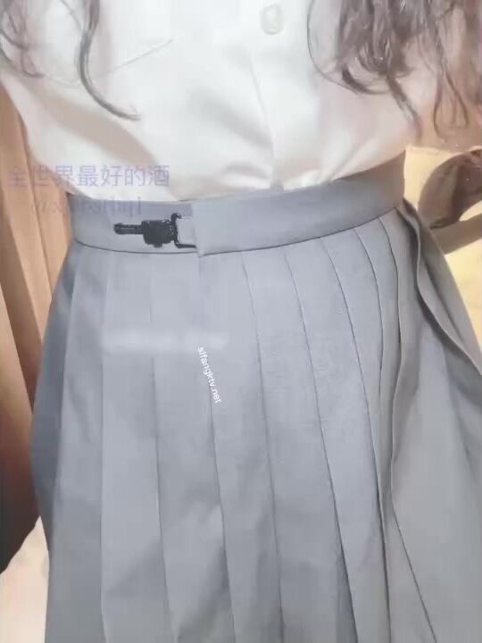 Mặc sườn xám nét đuôi cáo thủ dâm