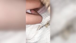 Chị gái lồn thâm ngủ say quên đóng cửa