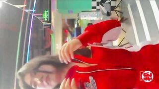 em gái lồn múp vú bự nghiện BDSM và public ngoài đường .