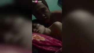 Quay phim lại làm kỷ niệm chuyện tình chú cháu tình cảm mặn nồng