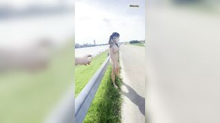 Đưa con đĩ dâm ra đường dạo phố vú to lồn non siêu dâm