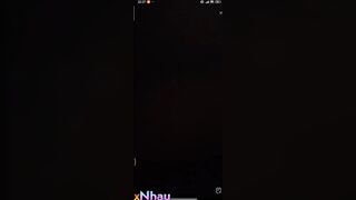 Nìi 2ka9 Của anh em, Show Vú Móc lồn