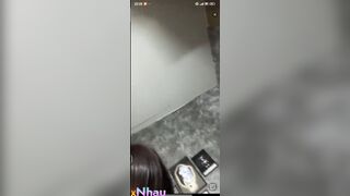 Nìi 2ka9 Của anh em, Show Vú Móc lồn