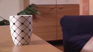 Mẹ lăng nhăng, dâm đãng với bạn thân đến học nhóm