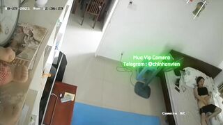 Hack Camera Chồng Chết Máy Bay Nứng Lồn Chỉ Biết Thủ Dâm