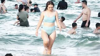 Body Girl Xinh trên bãi biển xinh đẹp của Việt Nam