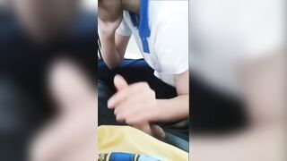 Cho con bạn thân sục cặc bú cu dâm đãng kích thích ở cầu thang