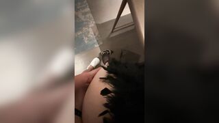 em chưa kịp cời đồ mà