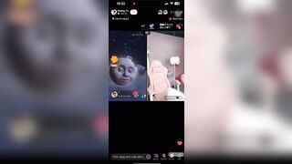 Thua pk em gái xinh đẹp trả kèo tíc tóc bằng cách show vú cho mn xem