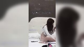 37.89Full video cô giáo Thảo kính cận dâm đãng trong tà áo dài thướt tha