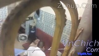 8,32Mới tới dãy trọ vô tình quay lén hàng xóm địt nhau cực ngon