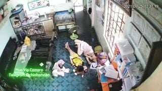 Hack Camera Mẹ Kế Dâm Đãng Móc Chim Con Sục Cặc