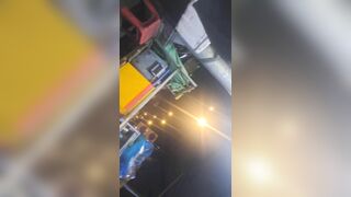 [ 47 ] | Quay lén cặp đùi chị bán bánh mì | #1