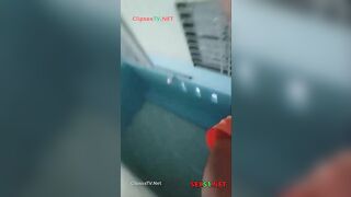 Nhỏ em họ chs đt say mê bị thằng anh quay đủ clip mà vẫn mặc kệ