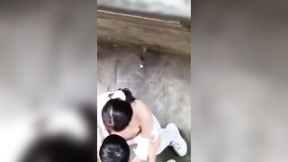 Vl thật 2 em nó nứng đến mức trốn học rủ nhau ra góc khuất địt nhau mới ghê