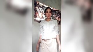 Eg 1 ck 2 con mà dáng mảnh quá lên clip show hàng cho ae chiêm ngưỡng