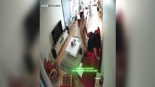 Hack Camera Nứng Quá Đè Vợ Dâm Ra Địt Ở Phòng Khách