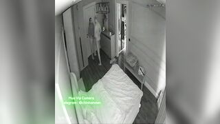 Hack Camera Vừa Địt Vợ Vừa Xem Điện Thoại