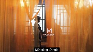 Thanh niên lần đầu được chơi đĩ