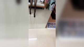 sinh viên năm nhất quay clip thủ dâm chào hàng các bố nuôi - phần 1