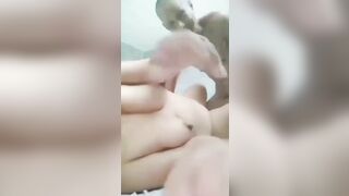Em gái chubby địt ông già 70 tuổi cặc bằng ngon tay